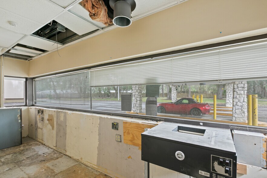 More Photos Of 6545 Normandy Blvd, Jacksonville Storefront Retail Office For Lease