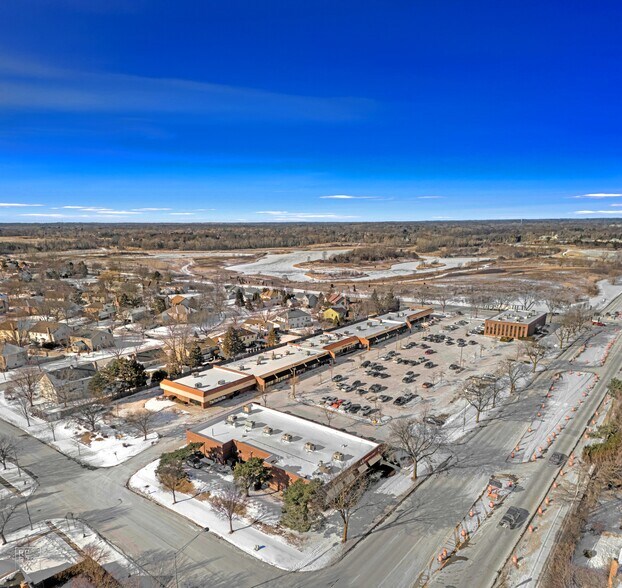 Primary Photo Of 4204-4244 N Arlington Heights Rd, Arlington Heights General Retail For Sale