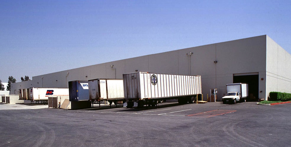 More Photos Of 651 Barrington Ave, Ontario Warehouse For Lease