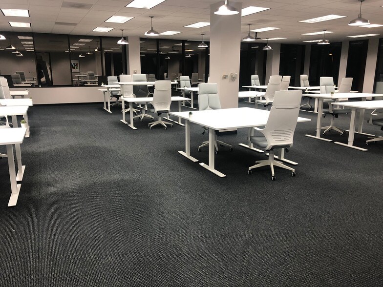 More Photos Of 16800 Imperial Valley Dr, Houston Office For Sale