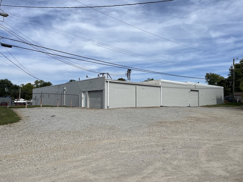 More Photos Of 1105 E Martin St, Indianapolis Flex For Sale