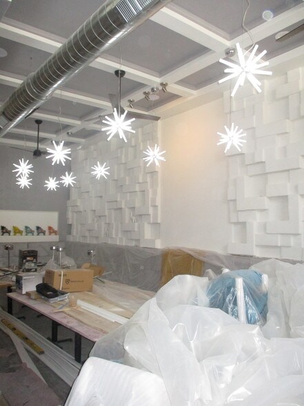 More Photos Of 221-223 E State St, Rockford Storefront Retail Residential For Lease