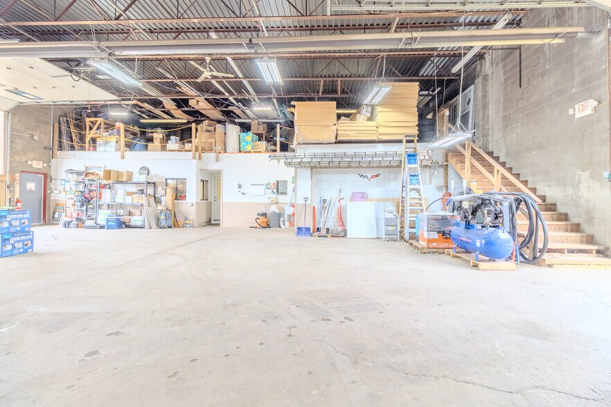 More Photos Of 204 Main St, East Pittsburgh Warehouse For Sale