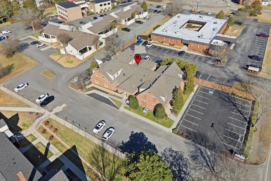 Primary Photo Of 420 Laboratory Rd, Oak Ridge Medical For Sale