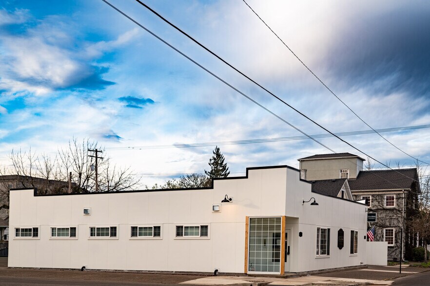 More Photos Of 330-340 Washington St SW, Albany Office For Sale