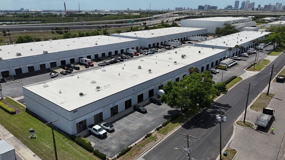 More Photos Of 1212 N 39th St, Tampa Unknown For Lease