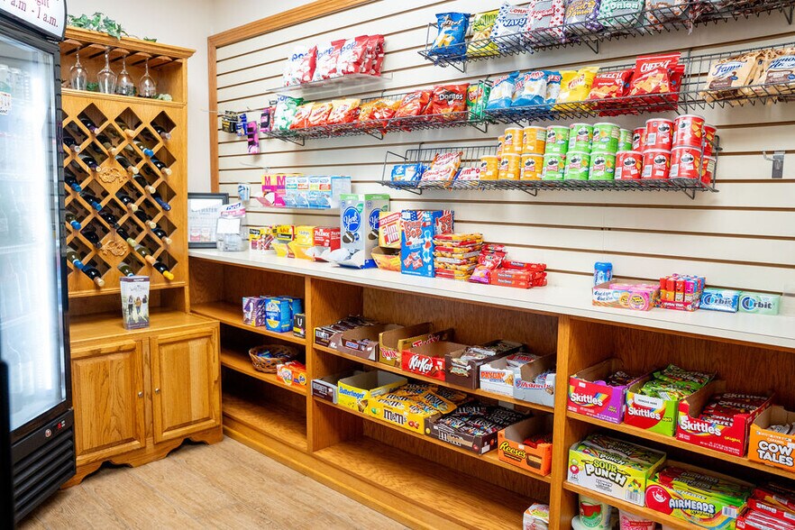 More Photos Of 115 N Water St, Coshocton Hotel For Sale