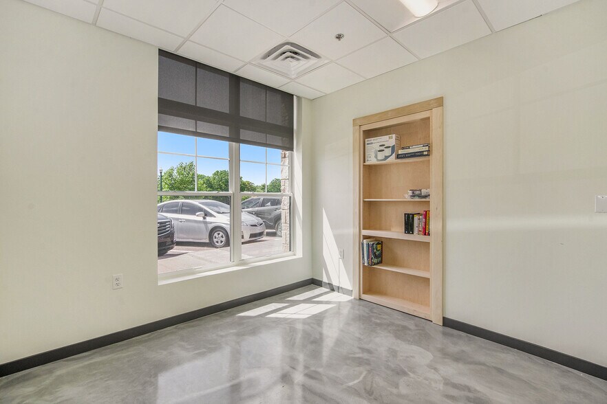 More Photos Of 150 Jeffords, Dexter Apartments For Lease