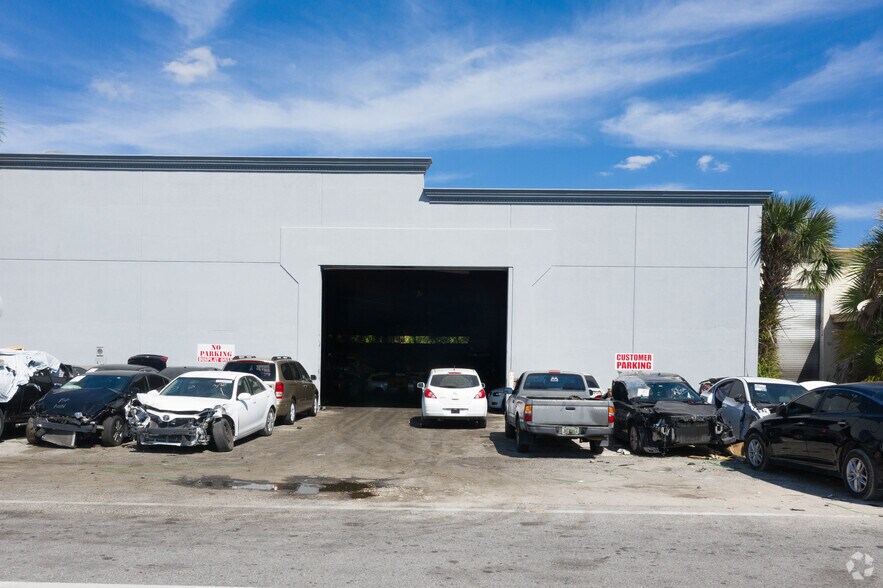 More Photos Of 1333 Haines St, Jacksonville Warehouse For Lease