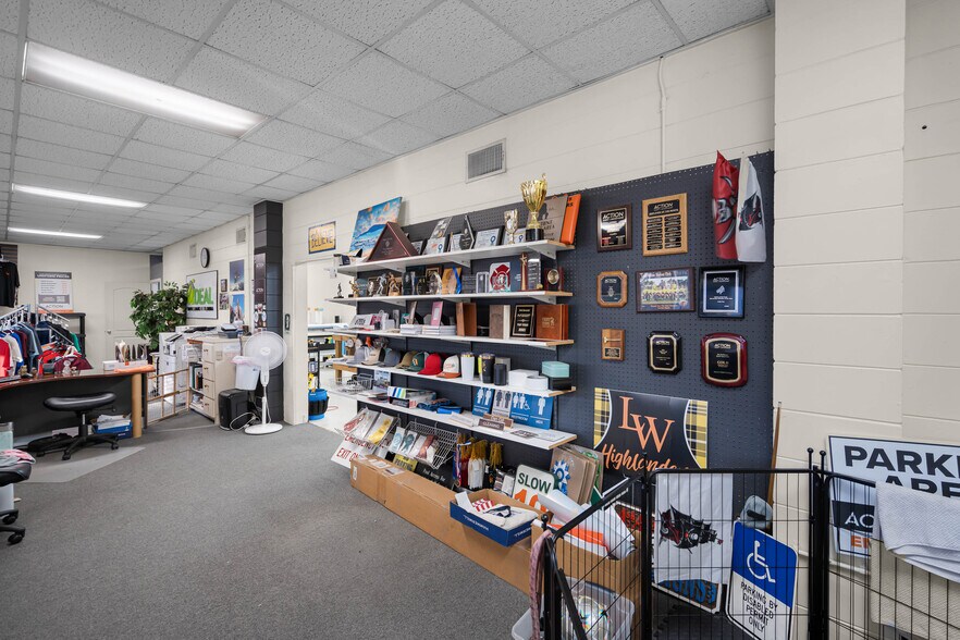 More Photos Of 107 E Polk Ave, Lake Wales General Retail For Sale