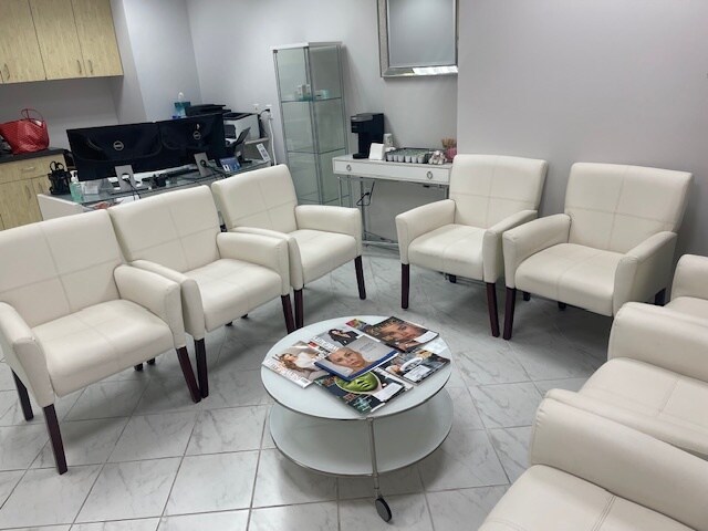 More Photos Of 5530 Wisconsin Ave, Chevy Chase Medical For Lease