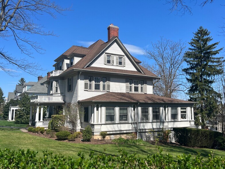 More Photos Of 7 N Mountain Ave, Montclair Office For Sale