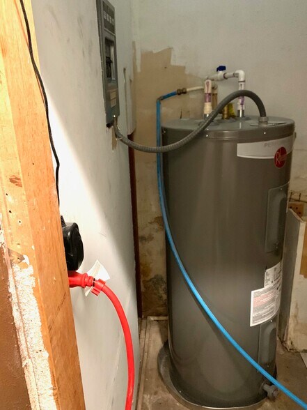 More Photos Of 809 Main Ave, Ralls Storefront Retail Office For Sale