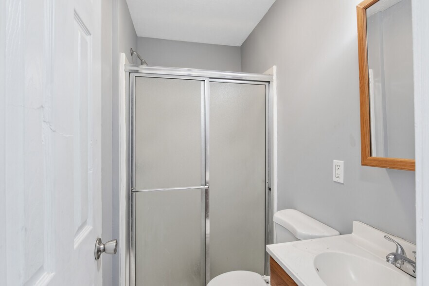 More Photos Of 1002 Butternut St, Syracuse Apartments For Sale