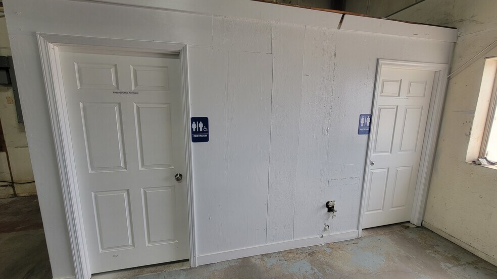 More Photos Of 1751 12th Ave, Columbus Service For Sale