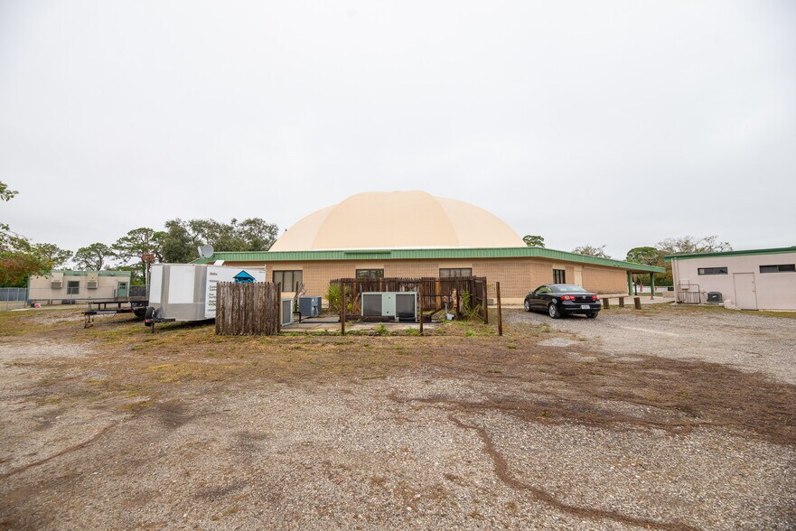 More Photos Of 6990 142nd Ave, Largo Religious Facility For Sale