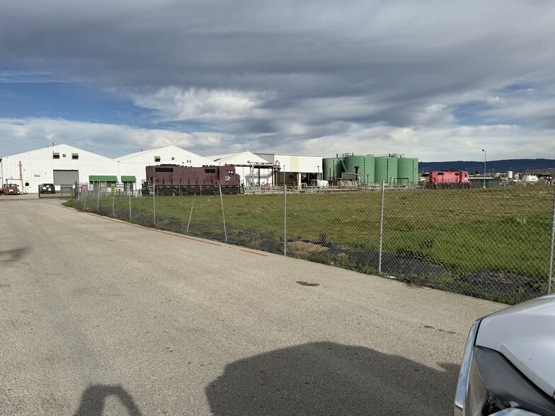 Primary Photo Of 860 W Beach Rd, Watsonville Warehouse For Sale