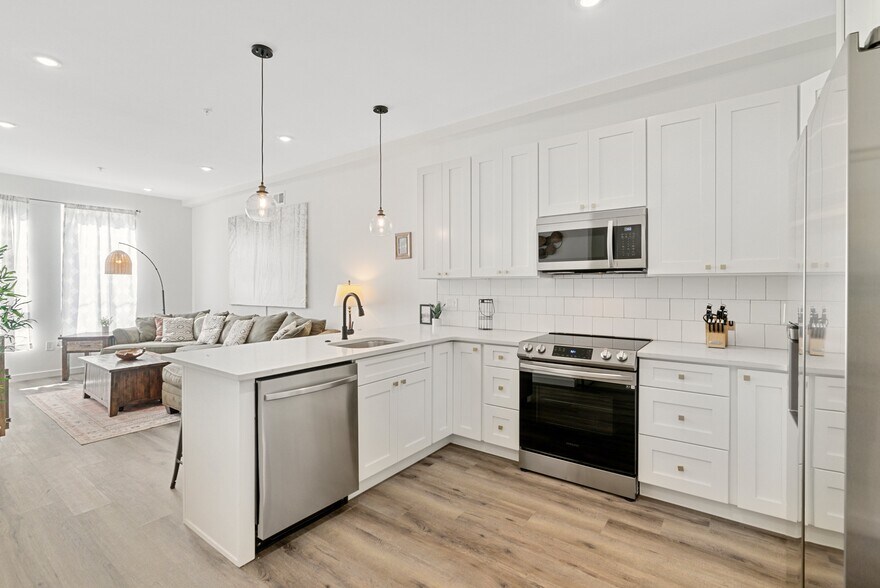 More Photos Of 1735 S 23rd St, Philadelphia Apartments For Sale