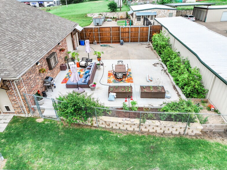 More Photos Of 10941 State Highway 78, Lavon Office For Sale