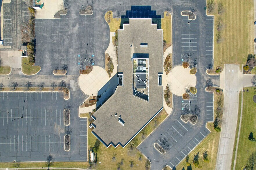 More Photos Of 3 Crowne Point Ct, Sharonville Office For Sale