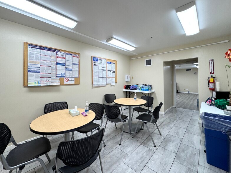 More Photos Of 815-821 Webster St, Oakland Storefront Retail Office For Lease