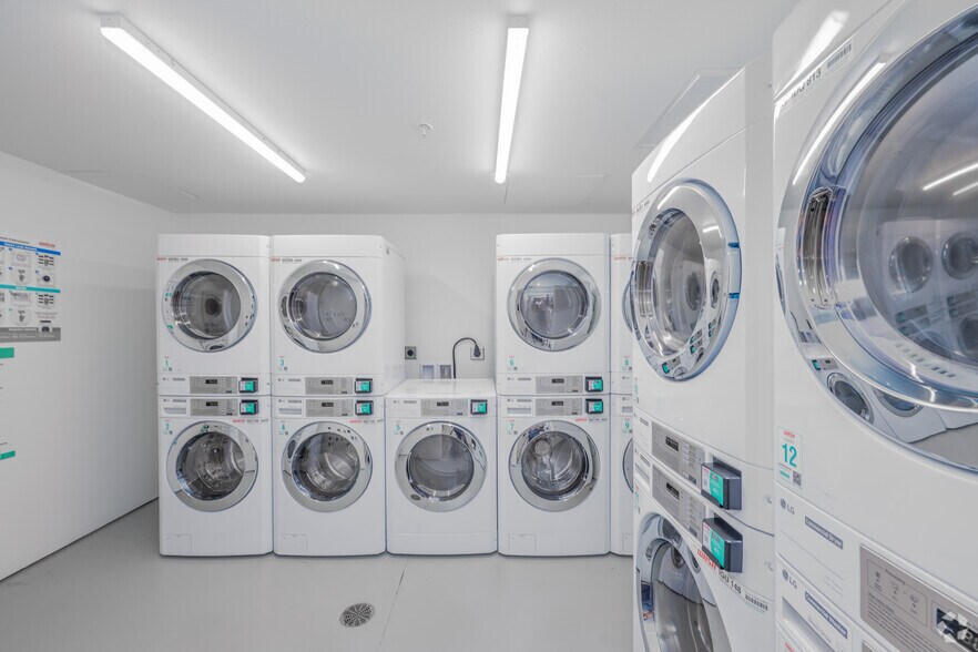 More Photos Of 9208 20th Ave SW, Seattle Apartments For Lease