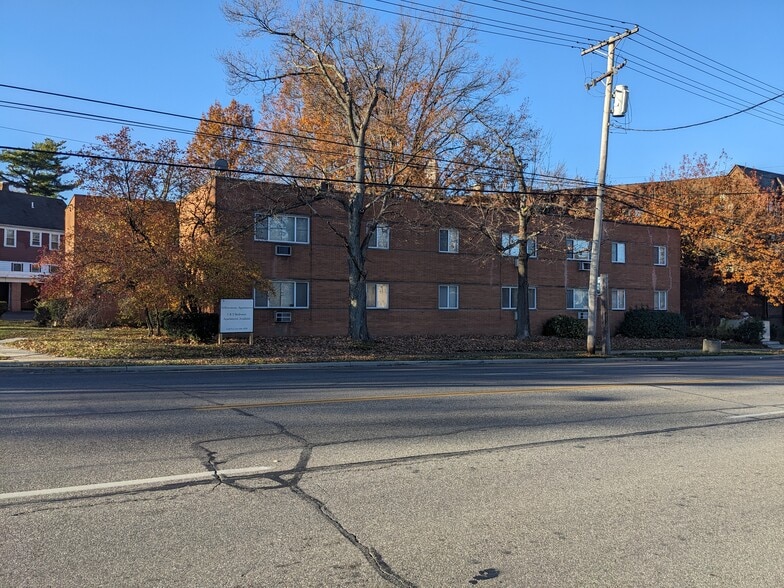 More Photos Of 2360 Noble Rd, Cleveland Heights Apartments For Sale