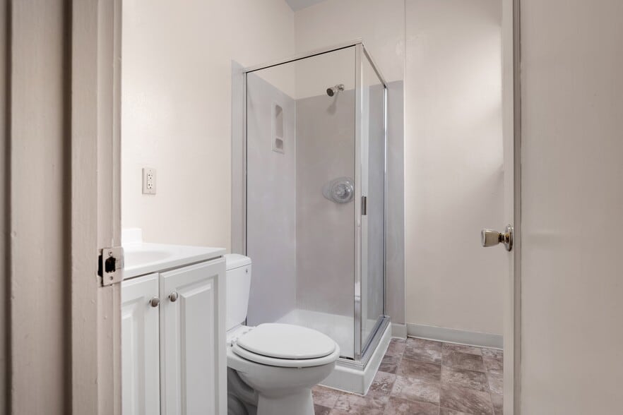 More Photos Of 1716-1732 University Ave, Berkeley Apartments For Lease