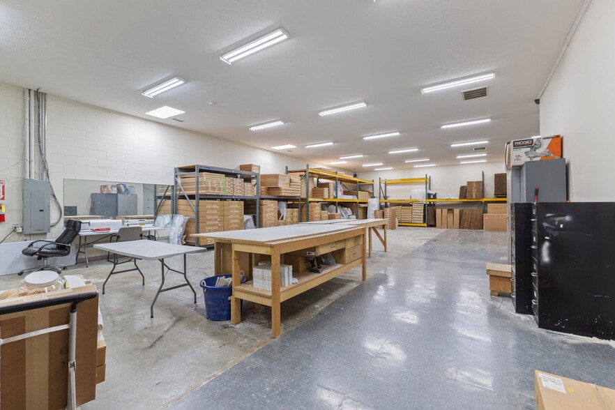 More Photos Of 5195 Commerce Cir, Indianapolis Industrial For Sale