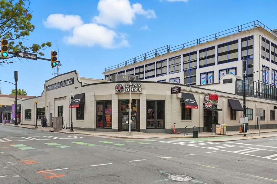 Primary Photo Of 300-314 N College St, Charlotte General Retail For Lease