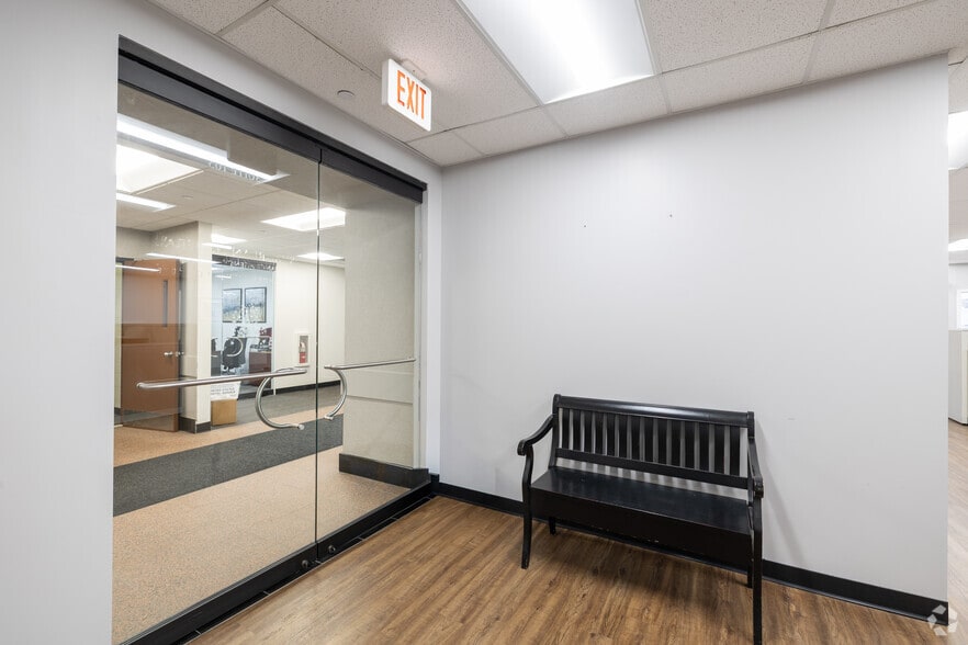 More Photos Of 21-00 State Route 208, Fair Lawn Office For Lease