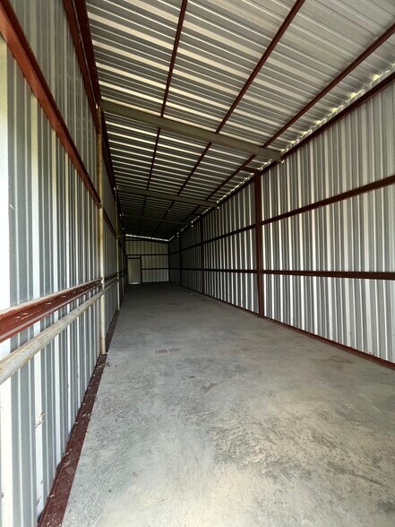 More Photos Of FM 902 and Cobler Road, Collinsville Light Distribution For Lease