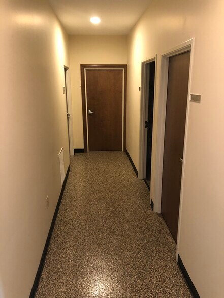 More Photos Of 23 Forry St, Newark Office Residential For Lease