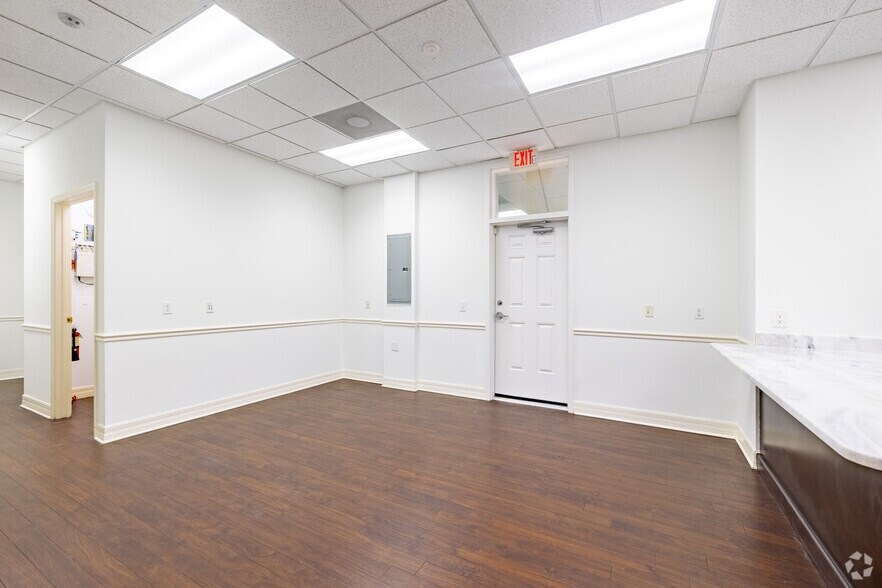 More Photos Of 8991 Daniels Center Dr, Fort Myers Medical For Sale
