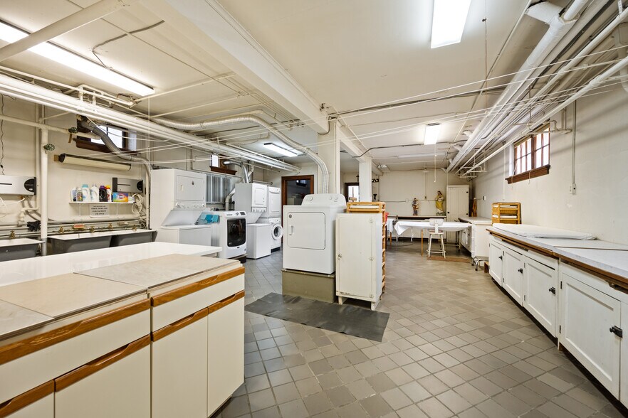 More Photos Of 94 Shoshone st, Buffalo Religious Facility For Sale