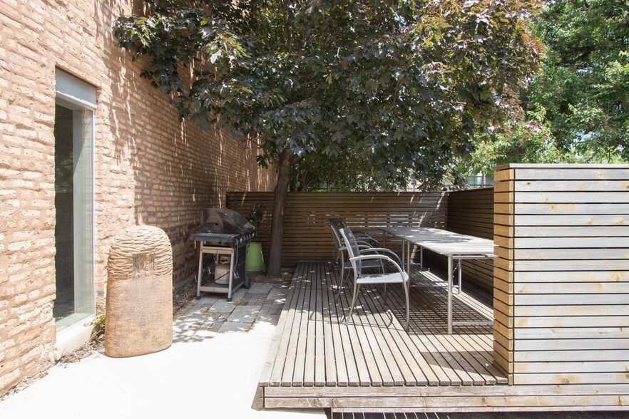 More Photos Of 1945 S Halsted St, Chicago Loft Creative Space For Lease