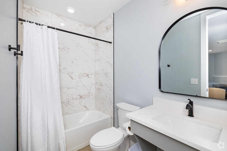 More Photos Of 101 Gregory St, Central City Apartments For Sale