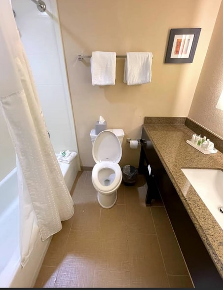 More Photos Of 2170 South Rd, Poughkeepsie Hotel For Sale