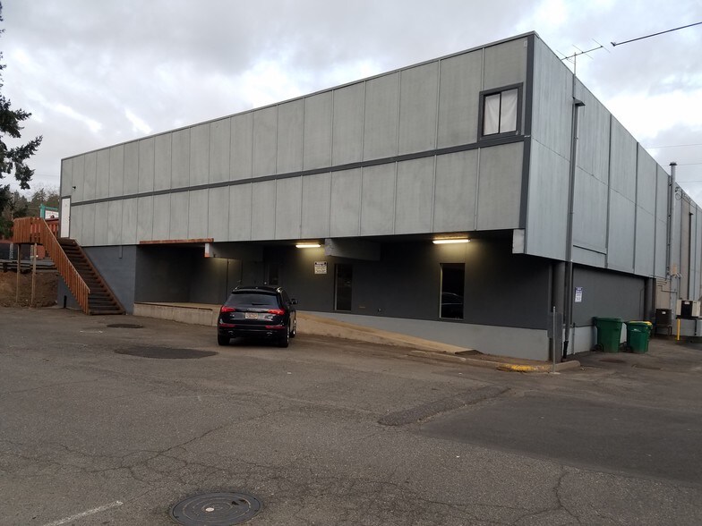 More Photos Of 6800 SW Beaverton Hillsdale Hwy, Portland Freestanding For Lease