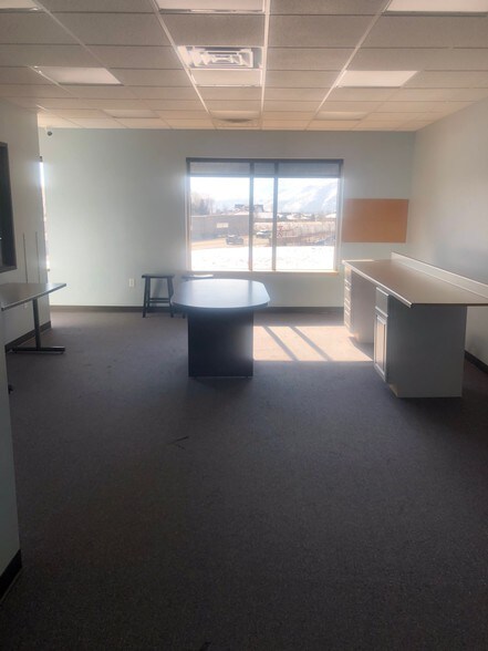 More Photos Of 1211 Avery St, Golden Office For Lease
