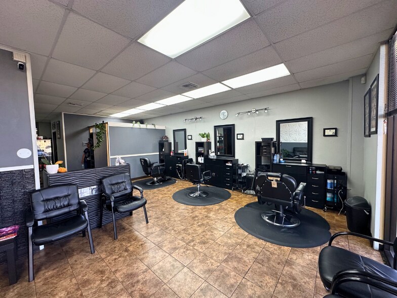 More Photos Of 7801 N Lamar Blvd, Austin Unknown For Lease