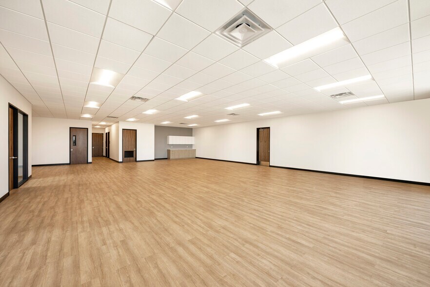 More Photos Of 12815 W Northern Ave, Glendale Unknown For Lease