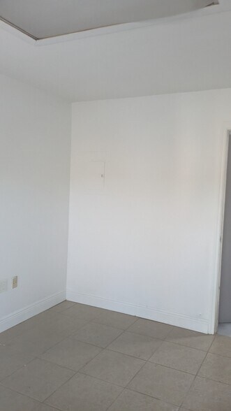 More Photos Of 4520 SW 71st Ave, Miami Warehouse For Lease