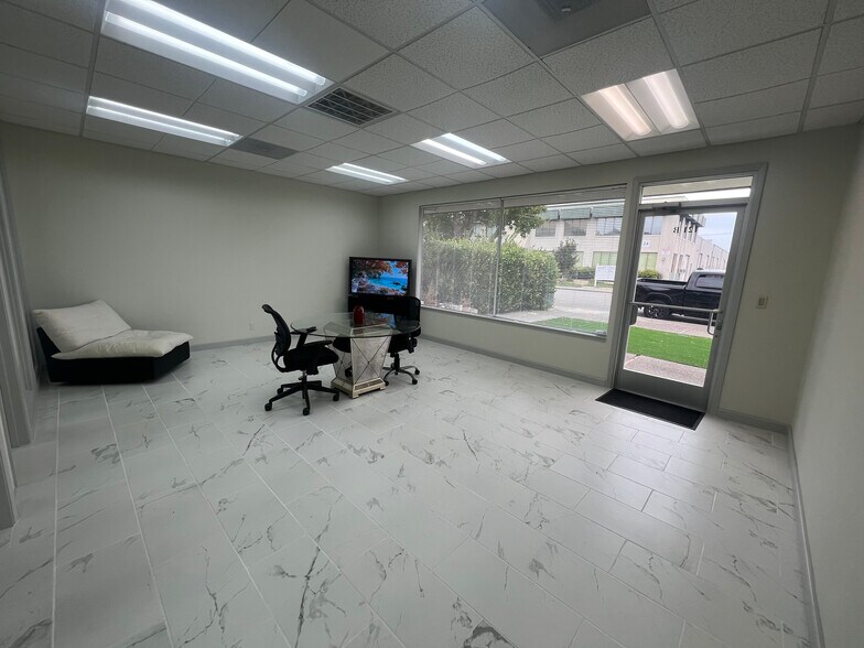 More Photos Of 117-121 Paul Dr, San Rafael Medical For Lease