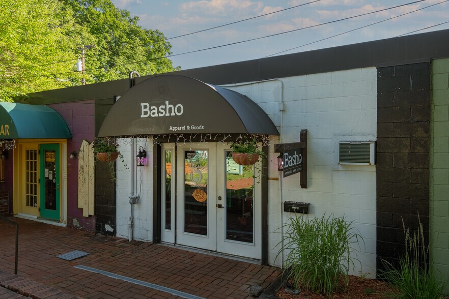 More Photos Of 220 Xenia Ave, Yellow Springs Storefront For Sale