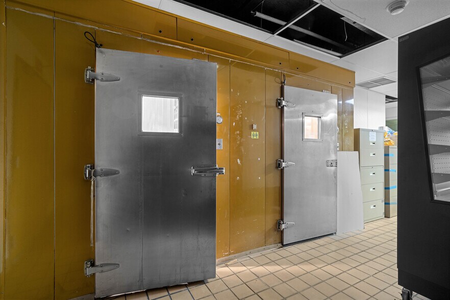 More Photos Of 94 Hospital St, Ridgway Specialty For Sale