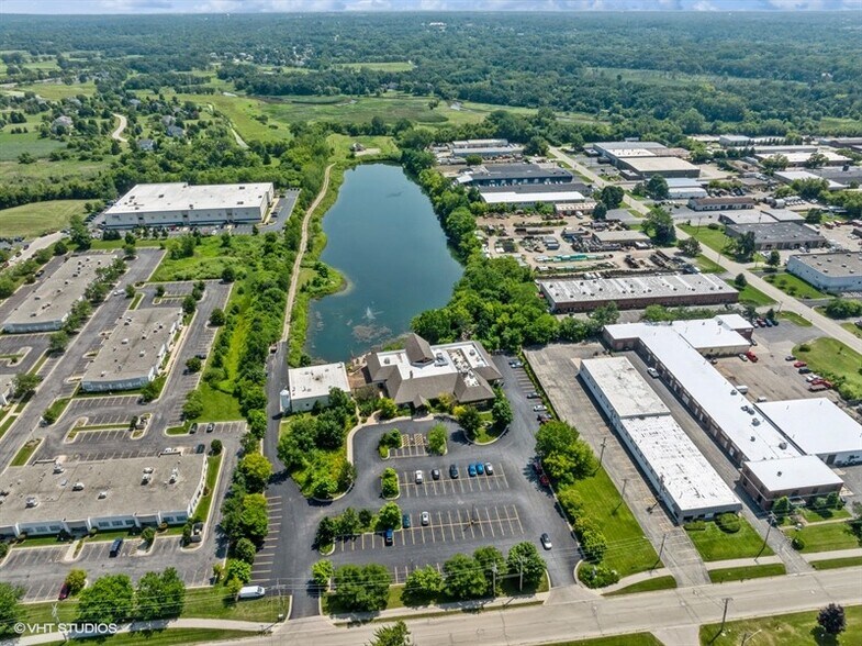 More Photos Of 22221 N Pepper Rd, Lake Barrington General Retail For Sale