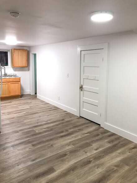 More Photos Of 55 Main St, Garden City Office Residential For Sale