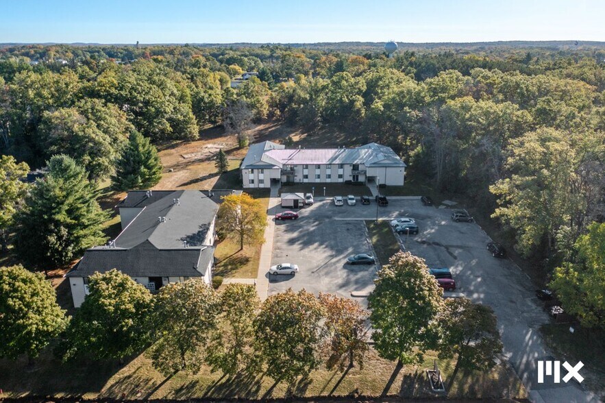 More Photos Of 70 N Lester St, White Cloud Apartments For Sale