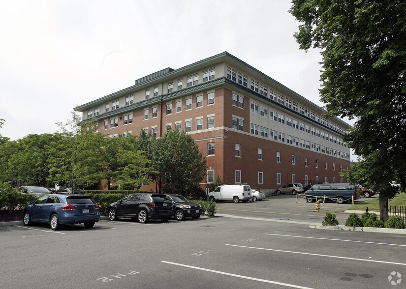 More Photos Of 10 Federal St, Salem Office For Lease